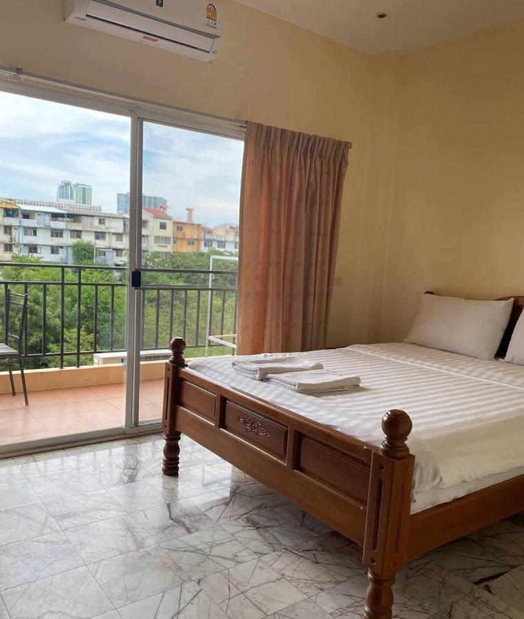 Отель Orange Jomtien Экстерьер фото