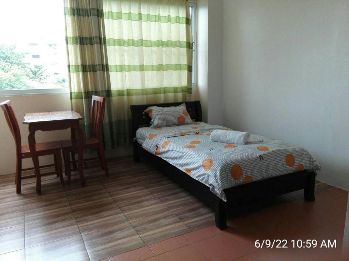 Отель Orange Jomtien Экстерьер фото