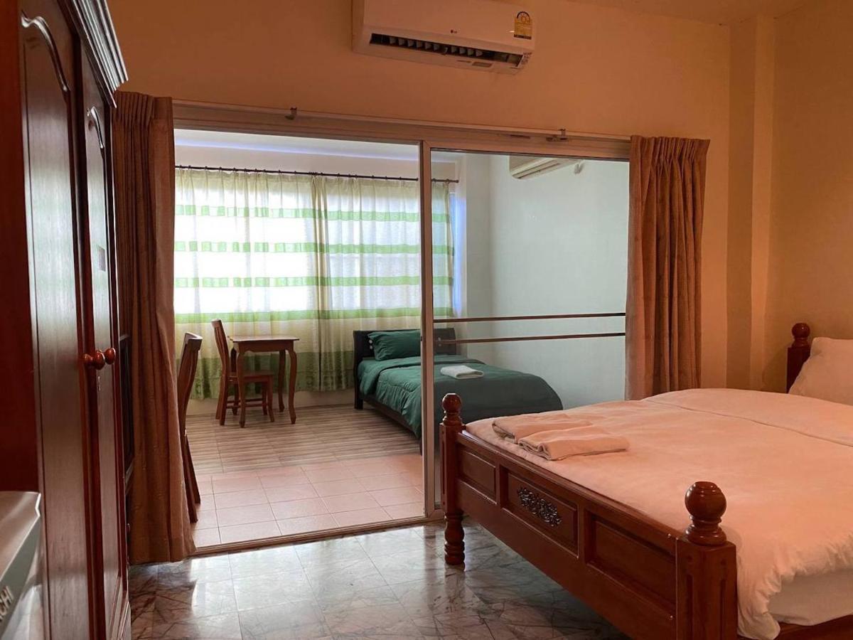 Отель Orange Jomtien Экстерьер фото